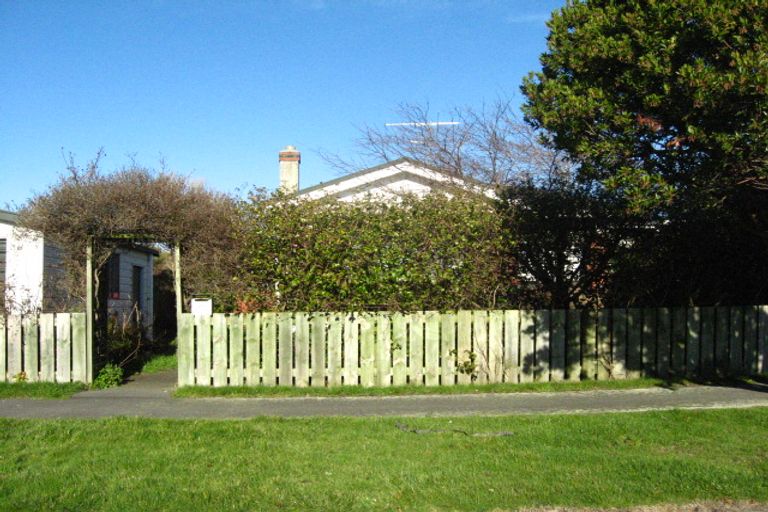 Photo of property in 17 Banks Street, Richmond, Invercargill, 9810