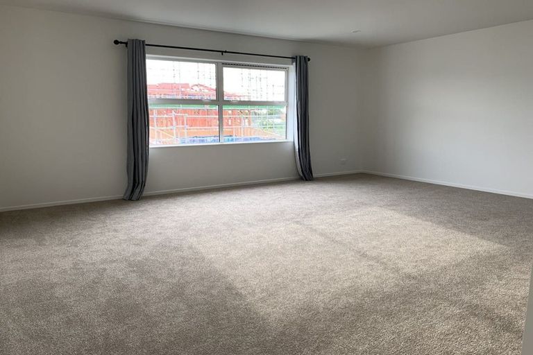 Photo of property in 9 Aviation Street, Takanini, 2112