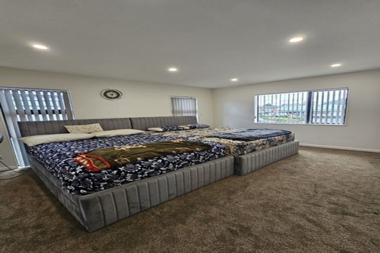 Photo of property in 59 Great South Road, Papakura, 2110