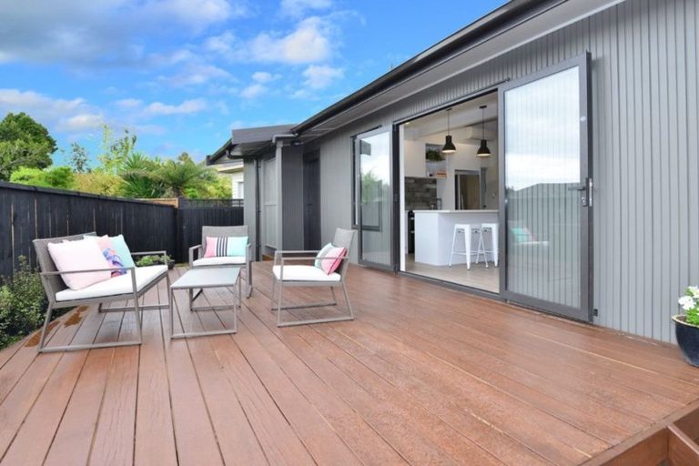 Photo of property in 33a Doment Crescent, Orewa, 0931