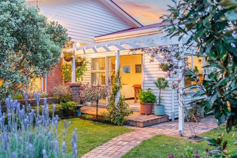 Photo of property in 23 Charleston Avenue, Boulcott, Lower Hutt, 5011