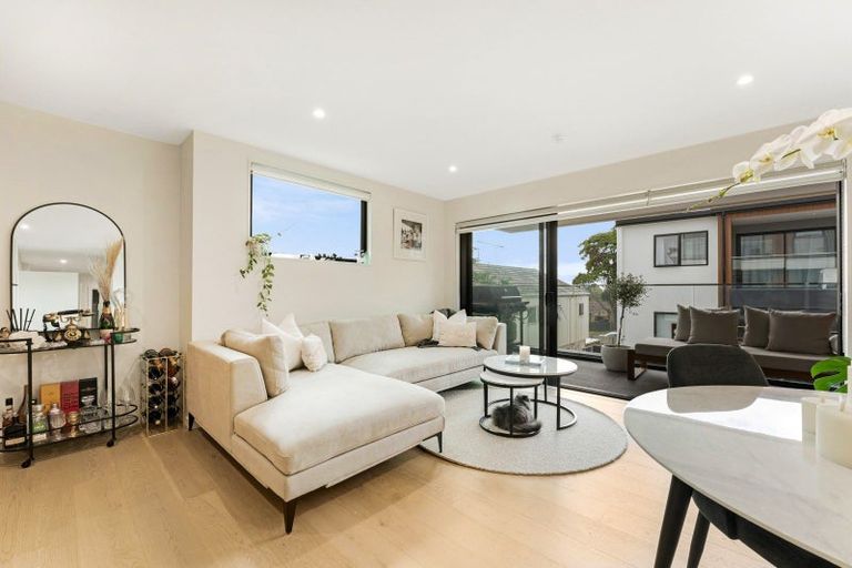 Photo of property in 3/64d Coronation Road, Mangere Bridge, Auckland, 2022