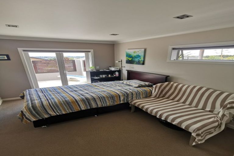 Photo of property in 67 San Valentino Drive, Henderson, Auckland, 0612