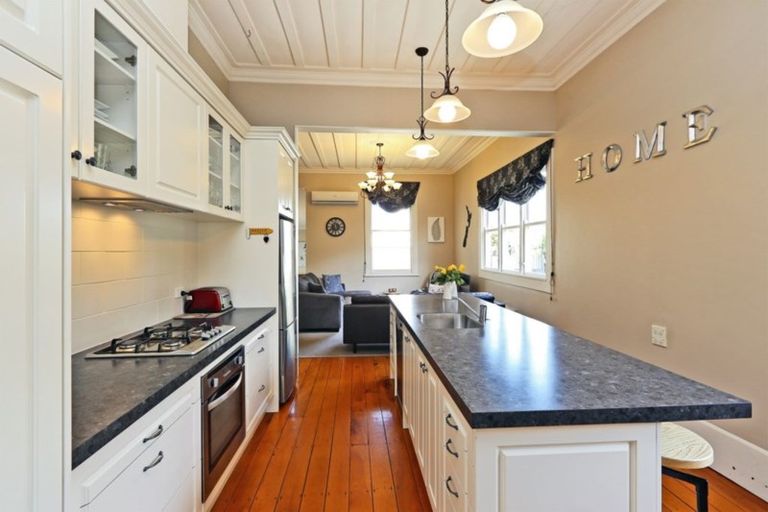 Photo of property in 100 Auckland Road, Greenmeadows, Napier, 4112