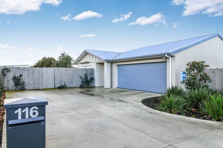 Photo of property in 116 Popokatea Drive, Takanini, 2112