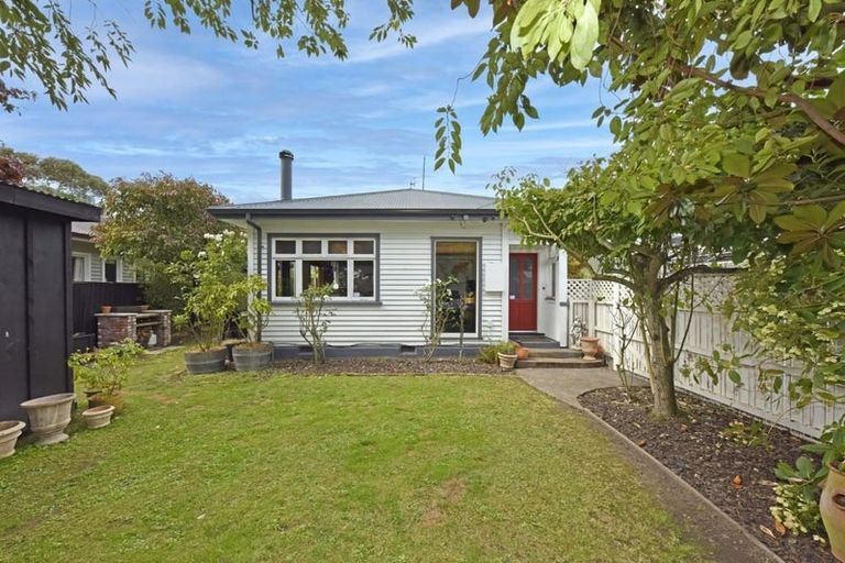 Photo of property in 1/42 Nortons Road, Avonhead, Christchurch, 8042
