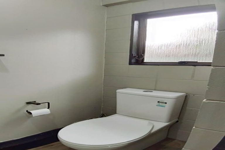 Photo of property in 1/107 John Downs Drive, Browns Bay, Auckland, 0630