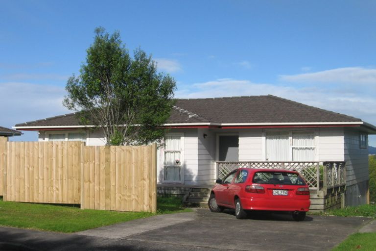 Photo of property in 19 Donovan Avenue, Massey, Auckland, 0614