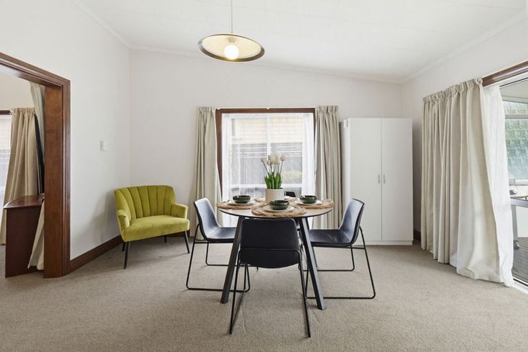 Photo of property in 102 Gonville Avenue, Gonville, Whanganui, 4501