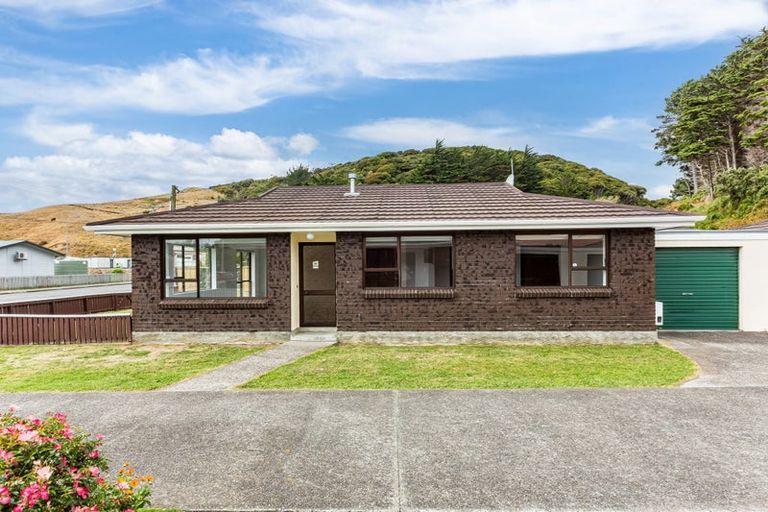 Photo of property in 1/10 James Street, Plimmerton, Porirua, 5026