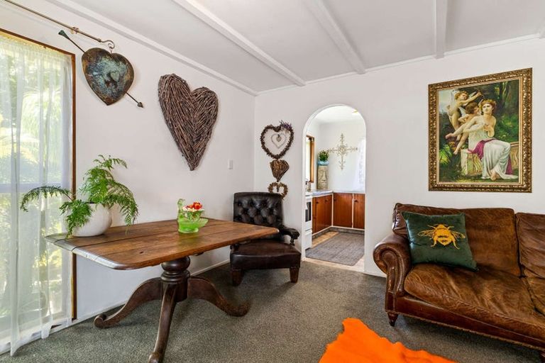 Photo of property in 146a Parkhurst Road, Parakai, 0830