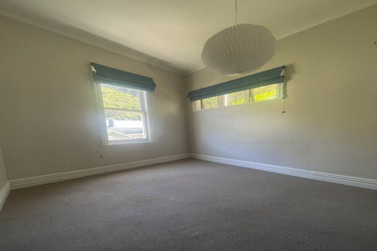 Photo of property in 16 Glenbervie Terrace, Thorndon, Wellington, 6011