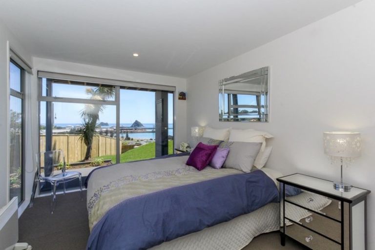 Photo of property in 5a Mission Street, Moturoa, New Plymouth, 4310