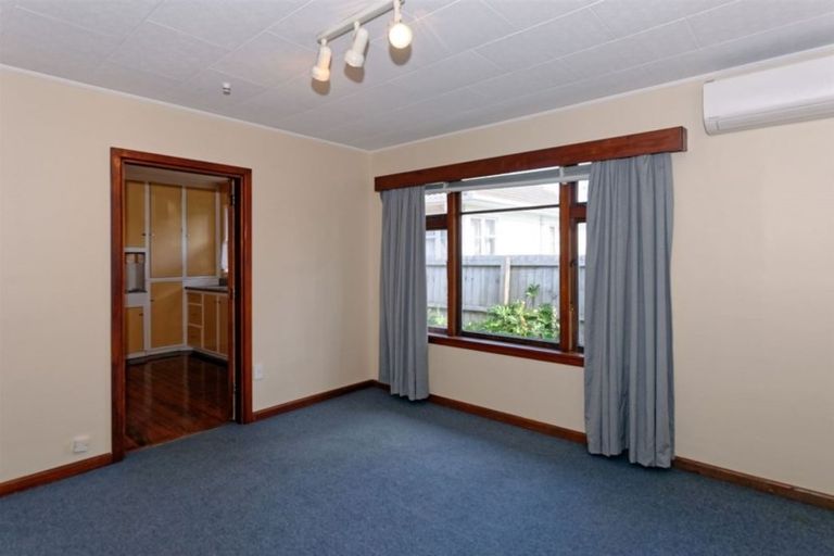 Photo of property in 306 Ferry Road, Waltham, Christchurch, 8011