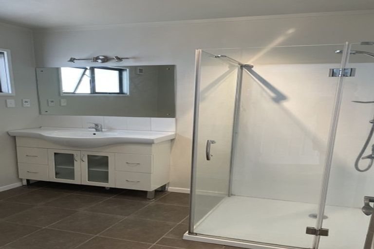 Photo of property in 1/691a East Coast Road, Browns Bay, Auckland, 0630