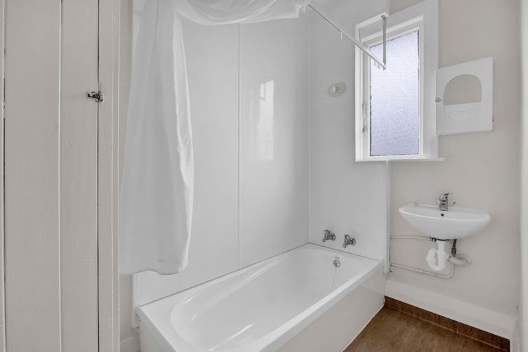 Photo of property in 40 Waihi Road, Hawera, 4610