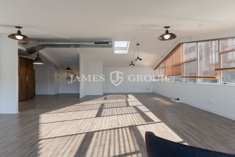 Photo of property in 2 Monmouth Street, Patea, 4520