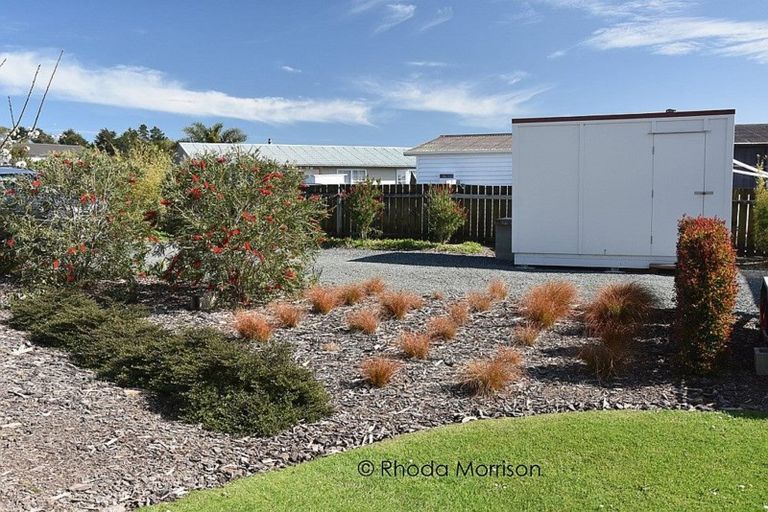 Photo of property in 6 Skelton Crescent, Paparoa, 0571