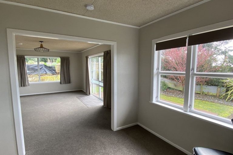 Photo of property in 6 Hughson Street, Waitara, 4320