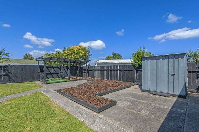 Photo of property in 12 Hillcrest Drive, Kelvin Grove, Palmerston North, 4414