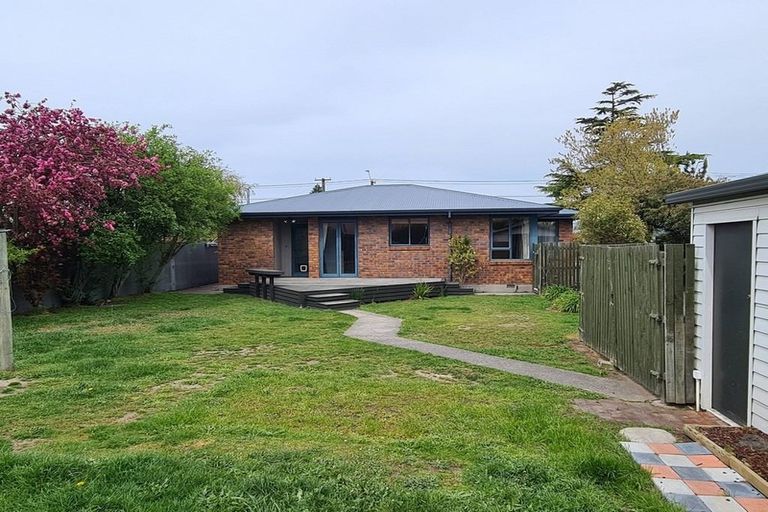 Photo of property in 223 Mairehau Road, Burwood, Christchurch, 8083