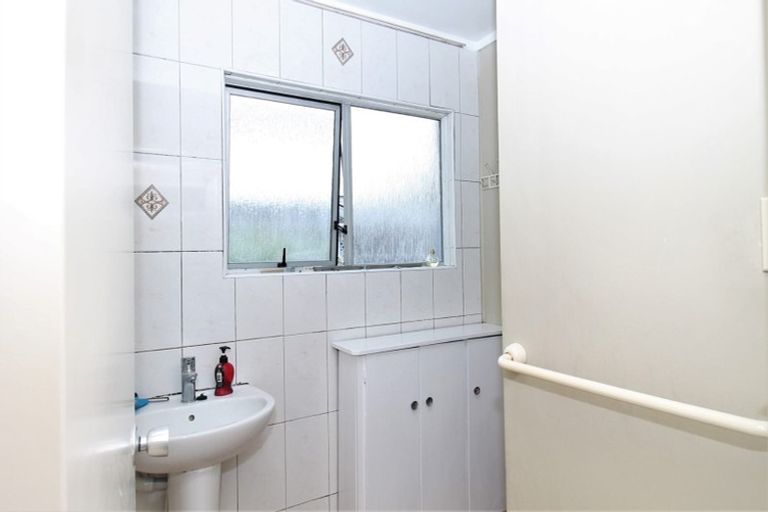 Photo of property in 8/12 Arabi Street, Sandringham, Auckland, 1041