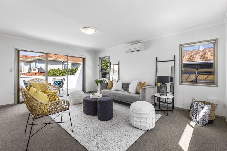 Photo of property in 181 Hobsonville Road, Hobsonville, Auckland, 0618