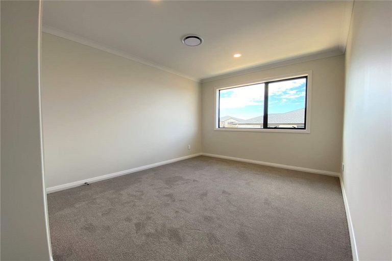 Photo of property in 53 Kewa Road, Albany Heights, Auckland, 0632