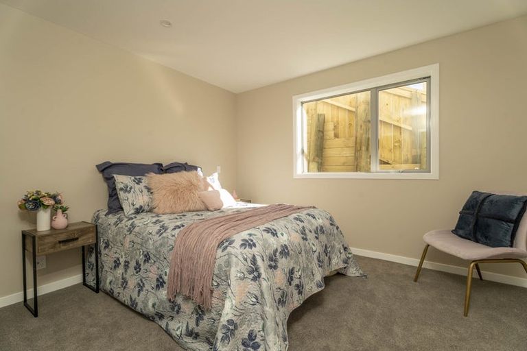 Photo of property in 165 Amesbury Drive, Churton Park, Wellington, 6037