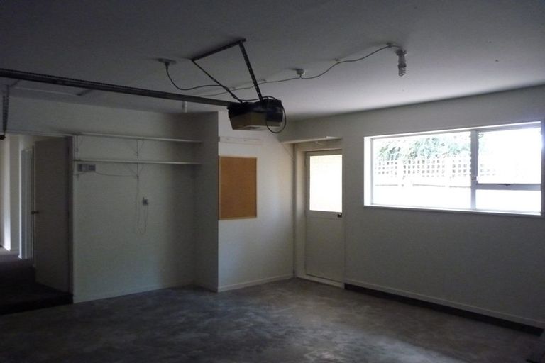 Photo of property in 32 Oxley Avenue, St Albans, Christchurch, 8014