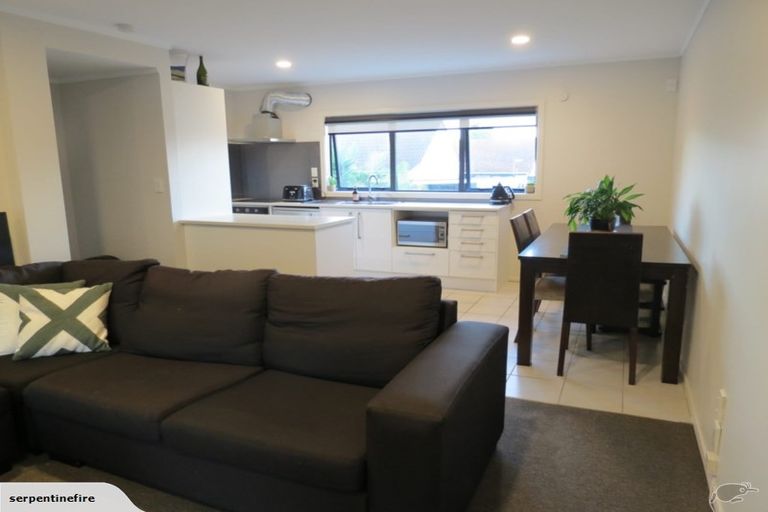 Photo of property in 26 Kevale Place, Manurewa, Auckland, 2102