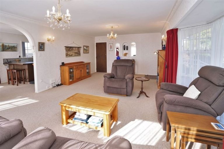 Photo of property in 17 Velma Crescent, Nawton, Hamilton, 3200