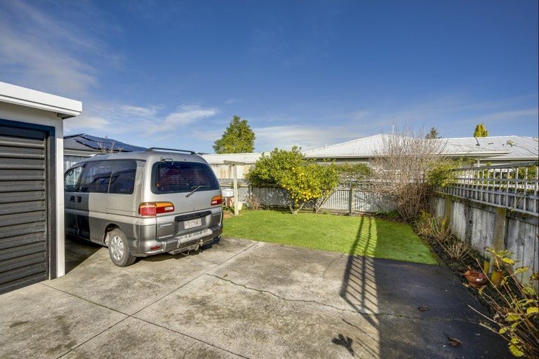 Photo of property in 206 Lyndon Road West, Hastings, 4122