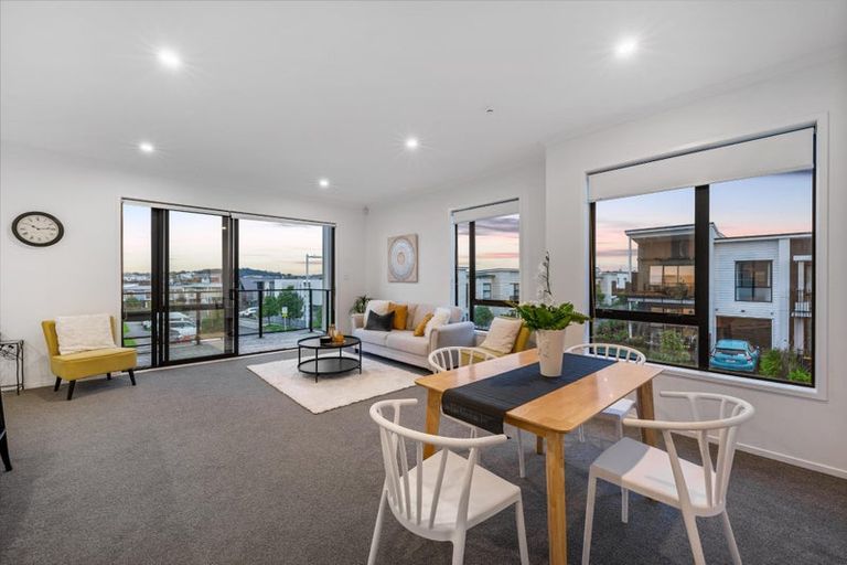 Photo of property in 16 Malcolm Calder Road, Hobsonville, Auckland, 0616