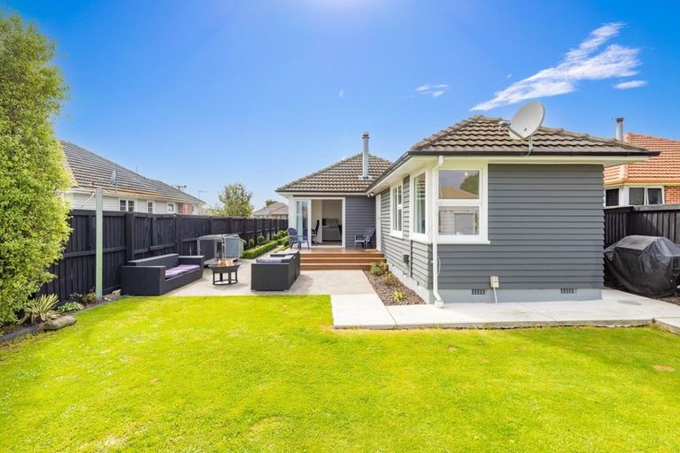 Photo of property in 1/14 Jocelyn Street, Casebrook, Christchurch, 8051