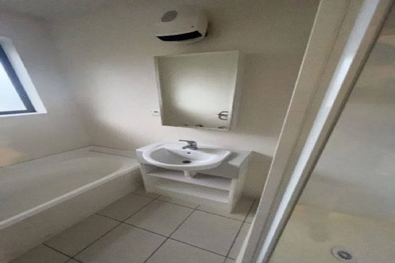 Photo of property in 9 Reserve Close, Woolston, Christchurch, 8062