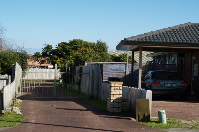 Photo of property in 46 Frank Nobilo Drive, Golflands, Auckland, 2013