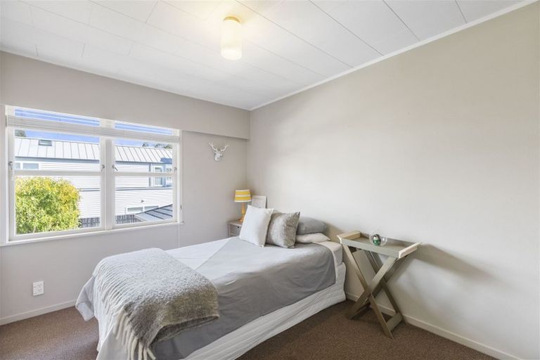 Photo of property in 68 Laurence Street, Manly, Whangaparaoa, 0930