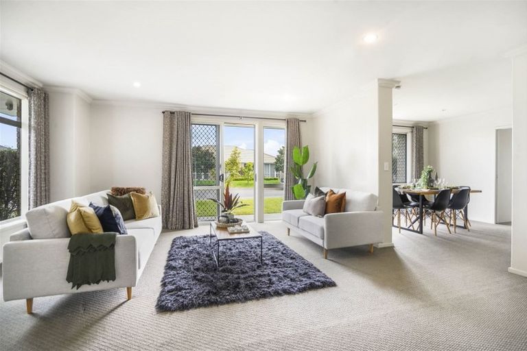 Photo of property in 11 Holcroft Place, Huntington, Hamilton, 3210