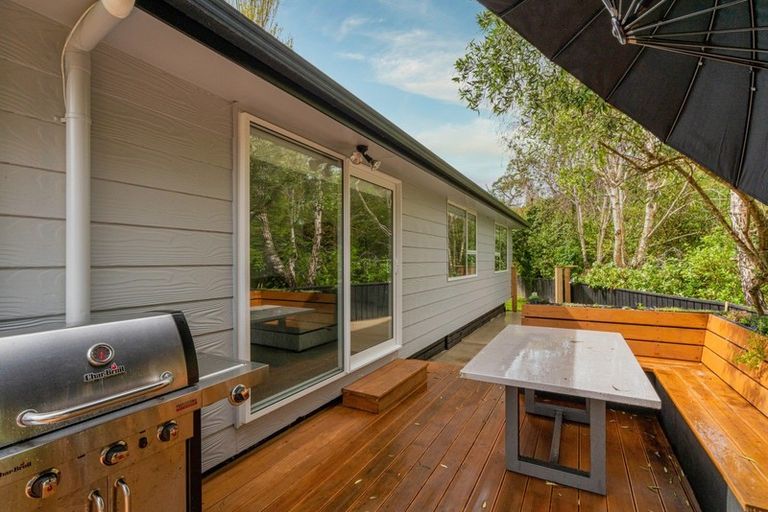 Photo of property in 28 Buckley Grove, Paraparaumu, 5032