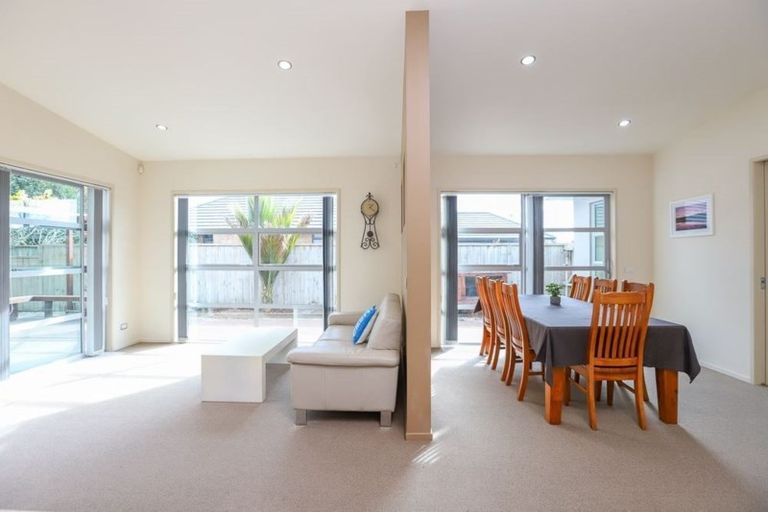 Photo of property in 106 Saint James Drive, Huntington, Hamilton, 3210