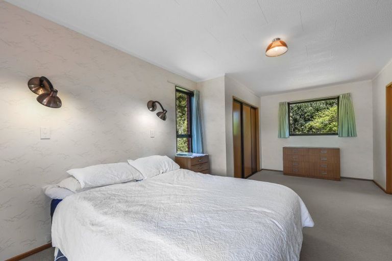 Photo of property in 6 Moana View Road, Waikawa, Picton, 7220