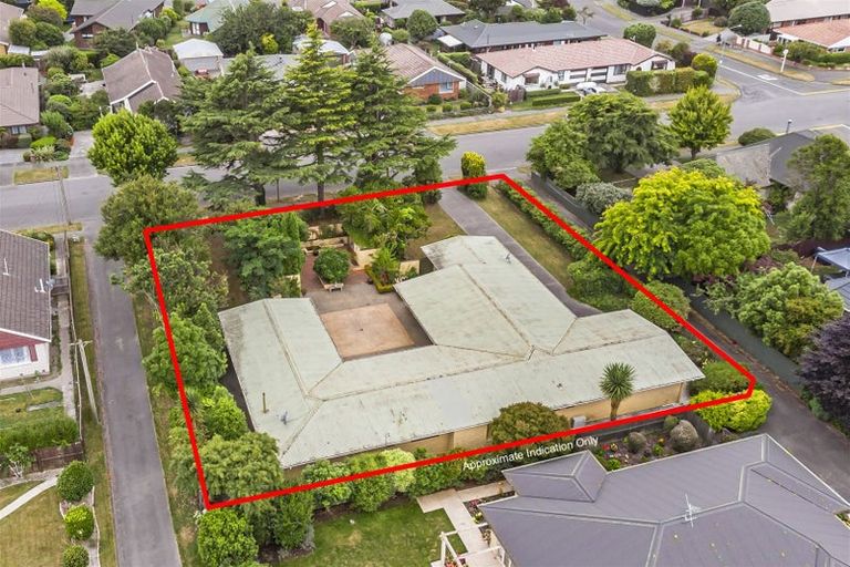 Photo of property in 111 Merrin Street, Avonhead, Christchurch, 8042