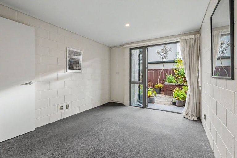 Photo of property in 2/868 Colombo Street, Christchurch Central, Christchurch, 8013