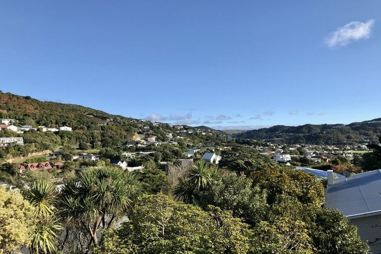 Photo of property in 52-52a Croydon Street, Karori, Wellington, 6012