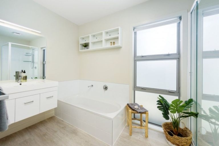 Photo of property in 8 Boulder Lane, Pyes Pa, Tauranga, 3112