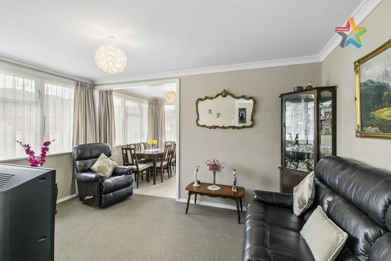 Photo of property in 146 George Street, Stokes Valley, Lower Hutt, 5019