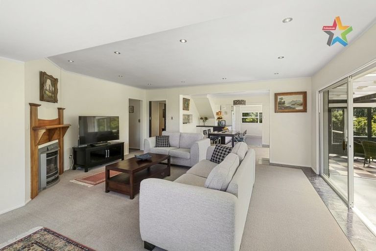Photo of property in 80 Korokoro Road, Korokoro, Lower Hutt, 5012