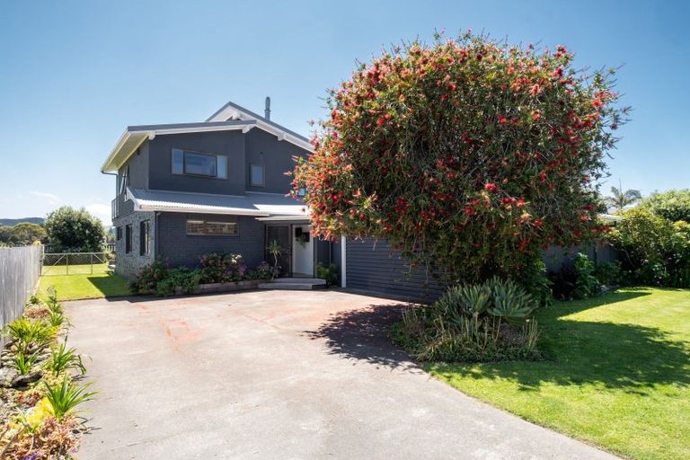Photo of property in 68 Harper Road, Waimarama, Havelock North, 4294