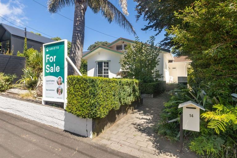 Photo of property in 14 Peace Avenue, Moturoa, New Plymouth, 4310